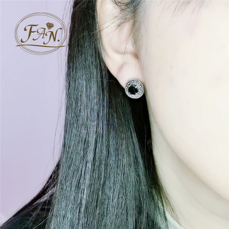 2020-2021 Trend Vinage on Sale Dancing Party Girl Woman Rhinestone & Obsidian Round Shape Temperament Fashion Stud Earrings
2020-2021 Trend Vinage on Sale Dancing Party Girl Woman Rhinestone & Obsidian Round Shape Temperament Fashion Stud Earrings