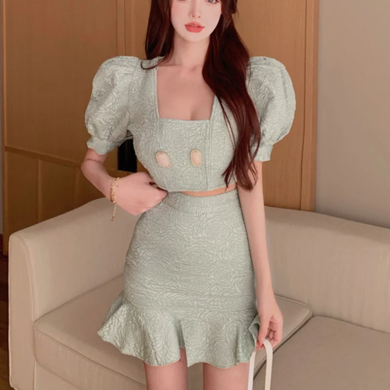 French Vintage 2 Piece Set Women Puff Sleeve Shirt Blouse + Mermaid Bodycon Skirts Sets Ladies Crop Top Skirt Two Piece Suits
French Vintage 2 Piece Set Women Puff Sleeve Shirt Blouse + Mermaid Bodycon Skirts Sets Ladies Crop Top Skirt Two Piece Suits