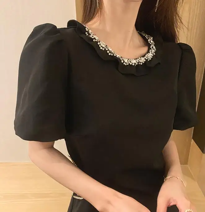 Heavy industry diamond-encrusted slim waist A-line dress women temperament summer French dress hollow party dress
Heavy industry diamond-encrusted slim waist A-line dress women temperament summer French dress hollow party dress