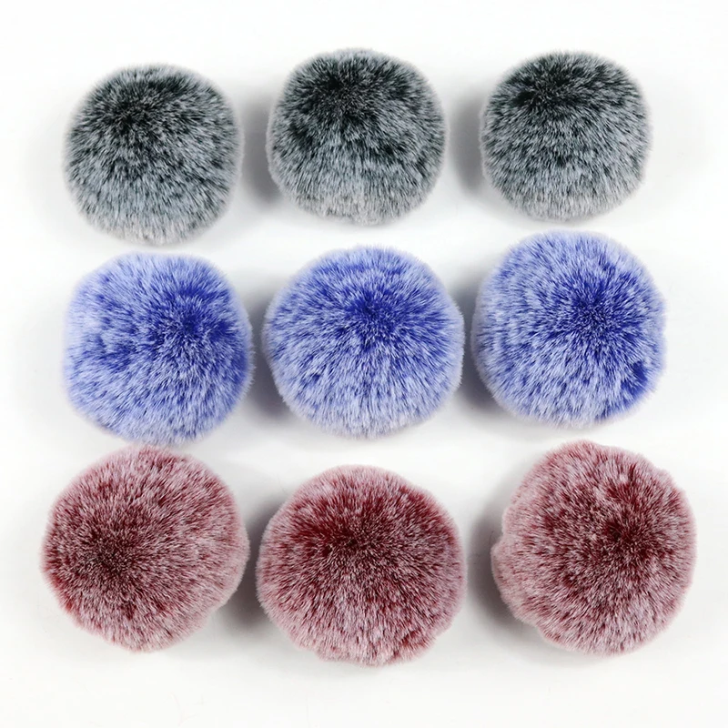2021 Diy Deluxe Fur Pompon Diy Colorful 7/8cm Faux Rabbit Fur Pompom Handmade Women Caps Shoes Keychain Accessory Durable
2021 Diy Deluxe Fur Pompon Diy Colorful 7/8cm Faux Rabbit Fur Pompom Handmade Women Caps Shoes Keychain Accessory Durable