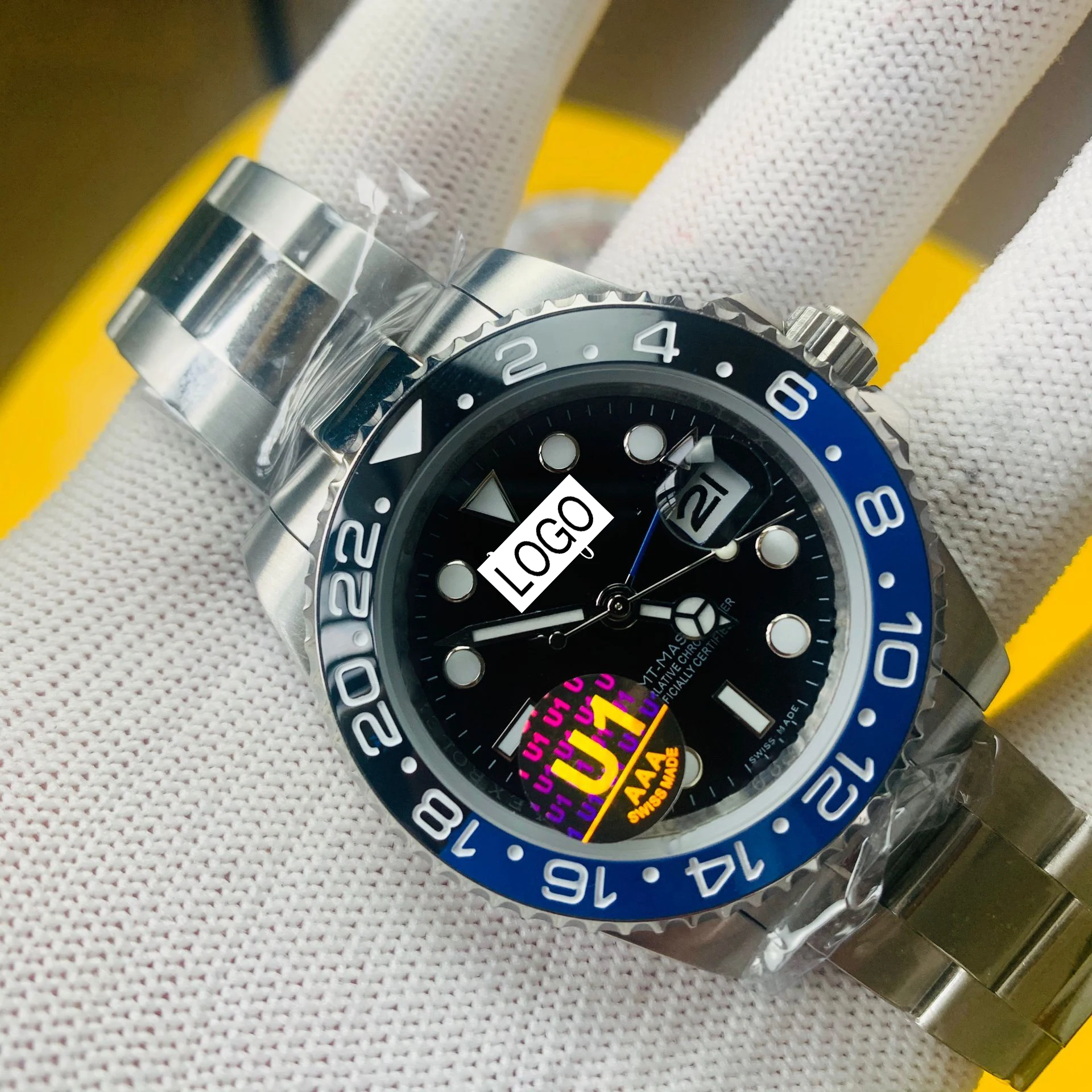 Luxury Watch GMT Watch Men's Automatic Blue and Black Ceramic Bezel Sapphire Glass Jubilee Bracelet Sweep Sports AAA Watch
Luxury Watch GMT Watch Men's Automatic Blue and Black Ceramic Bezel Sapphire Glass Jubilee Bracelet Sweep Sports AAA Watch