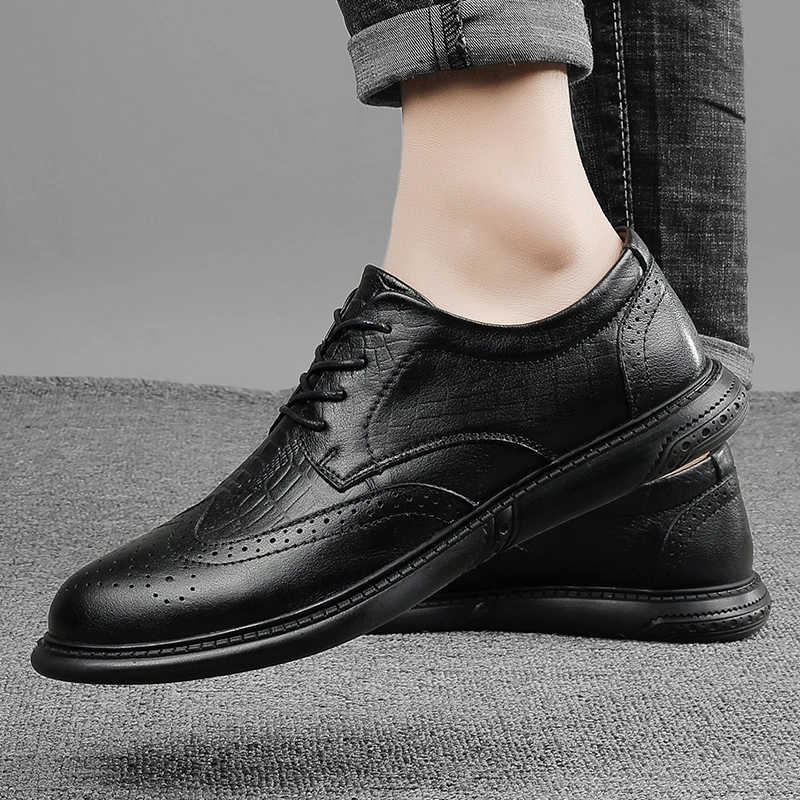 Fashion Men Business Dress Shoes outdoor genuine leather Pointed Toe Buckle Formal Shoes Big Size 47 Male Party Wedding Footwear
Fashion Men Business Dress Shoes outdoor genuine leather Pointed Toe Buckle Formal Shoes Big Size 47 Male Party Wedding Footwear