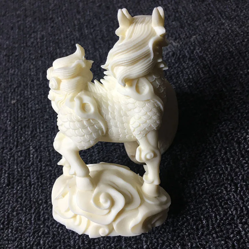 A couple Ivory fruit kirinsmall model, white natural material lucky animal carving, Modern art sculpture home decoration gifts
A couple Ivory fruit kirinsmall model, white natural material lucky animal carving, Modern art sculpture home decoration gifts