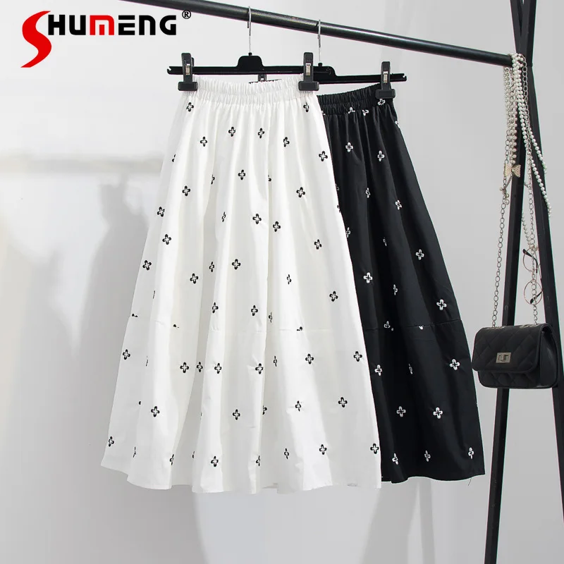 Japanese Style Woman Artistic Simple Embroidered Bubble Midi Skirts with Flower Women's High Waist Mid-Length A- Line Skirt 2021
Japanese Style Woman Artistic Simple Embroidered Bubble Midi Skirts with Flower Women's High Waist Mid-Length A- Line Skirt 2021