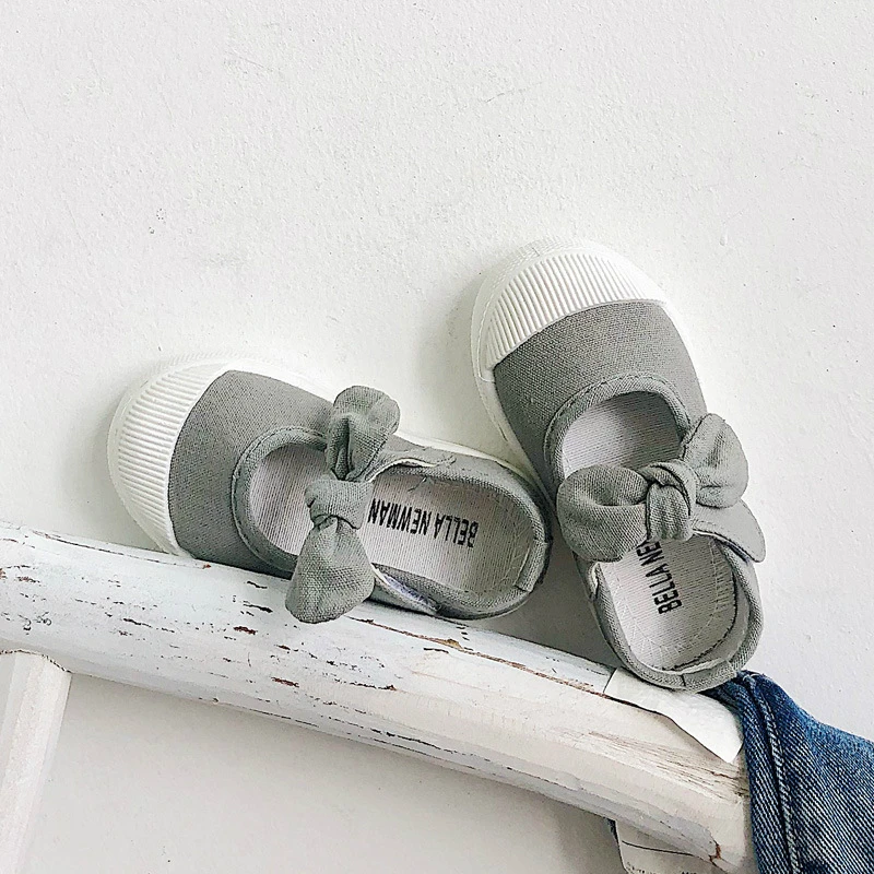 Kids Shoes 2021 Fashion Solid Color Butterfly-Knot Hook&Loop Toddler Girl Sneakers Breathable Non-Slip Canvas Shoes
Kids Shoes 2021 Fashion Solid Color Butterfly-Knot Hook&Loop Toddler Girl Sneakers Breathable Non-Slip Canvas Shoes