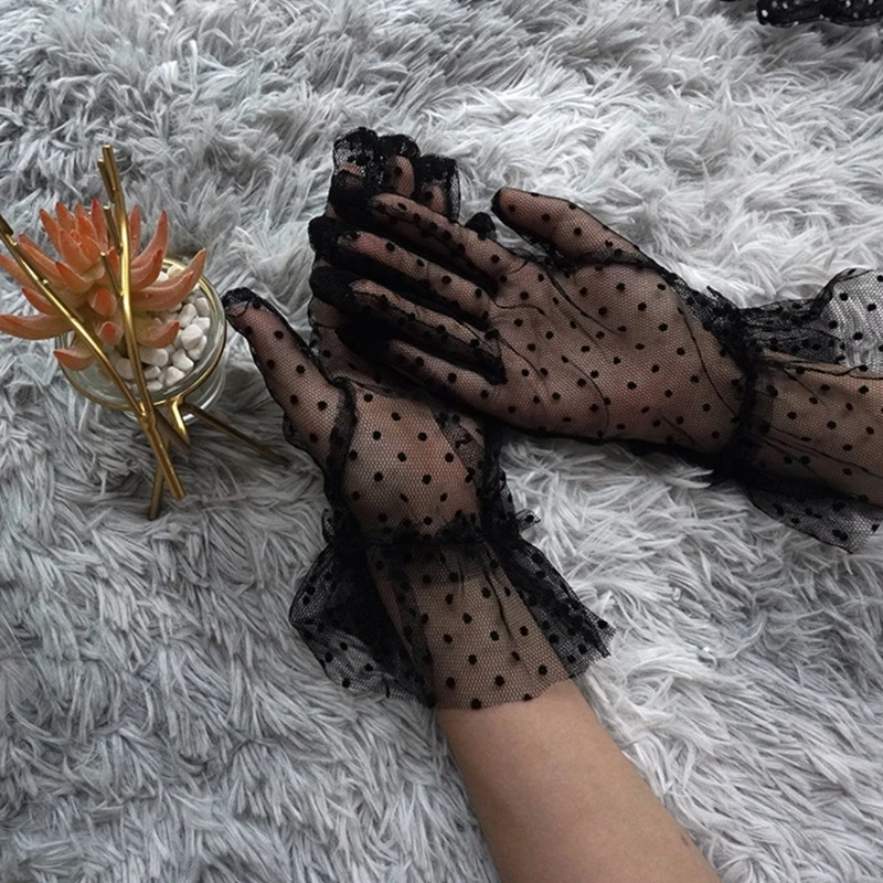 Women Sheer Lace Short Tulle Full Finger Gloves Vintage Polka Dot Ruffled Trim Mesh Prom Evening Party Mittens
Women Sheer Lace Short Tulle Full Finger Gloves Vintage Polka Dot Ruffled Trim Mesh Prom Evening Party Mittens