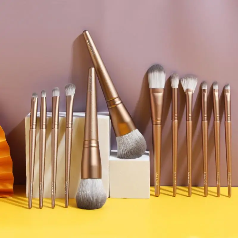 MAANGE Makeup Brush Sets Portable Loose Powder Eye Shadow Foundation Flat Brush Professional Highlighter Eye Cosmetic Tools
MAANGE Makeup Brush Sets Portable Loose Powder Eye Shadow Foundation Flat Brush Professional Highlighter Eye Cosmetic Tools