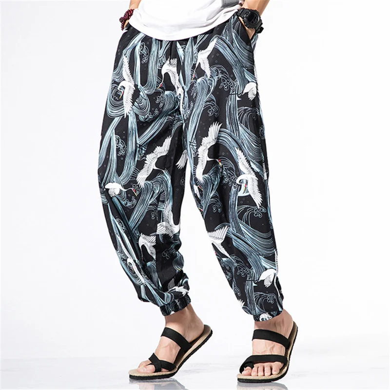 2021 Summer New Arrival Men Harem Pants Chinese Crane Print Elastic Waist Streetwear Bloomers Baggy Trousers Men Loose Pants
2021 Summer New Arrival Men Harem Pants Chinese Crane Print Elastic Waist Streetwear Bloomers Baggy Trousers Men Loose Pants