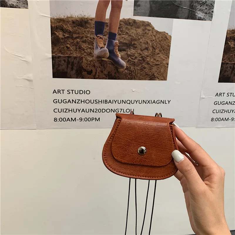 Spring/summer Mini Fashion Shoulder Bags Women's PU Satchels Simple and Fashionable Retro Cross-body Bag
Spring/summer Mini Fashion Shoulder Bags Women's PU Satchels Simple and Fashionable Retro Cross-body Bag