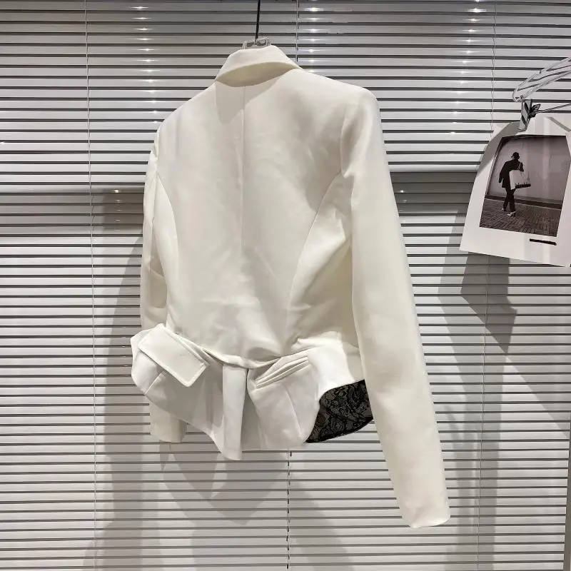 2021 Spring New Blazer Suit Women Elegant Waist-Tight Slim-Fitting Patchwork Lace Business Short White Coat for Female Jacket
2021 Spring New Blazer Suit Women Elegant Waist-Tight Slim-Fitting Patchwork Lace Business Short White Coat for Female Jacket