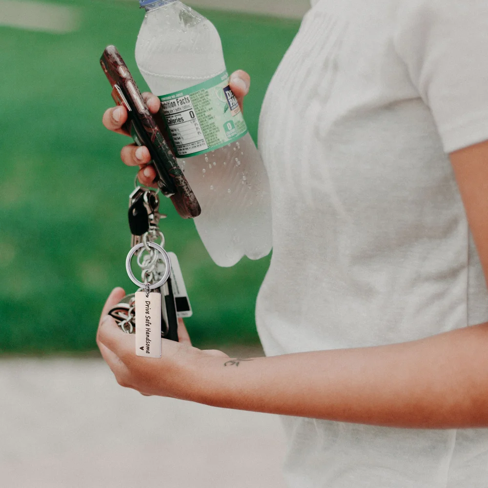 2Pcs Simple Style Keychian Pendant Hanging Ornaments Creative Gift for Husband
2Pcs Simple Style Keychian Pendant Hanging Ornaments Creative Gift for Husband