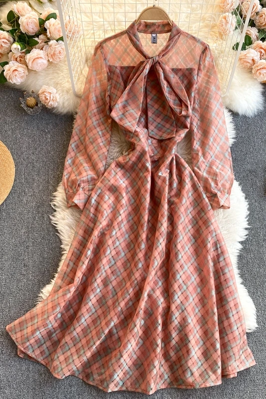 2021 New Print Full Slim V Neck Tie Puff Sleeves Waist Slim A-Line Dress for Women
2021 New Print Full Slim V Neck Tie Puff Sleeves Waist Slim A-Line Dress for Women