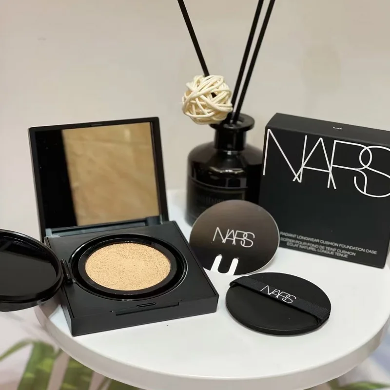 Высококачественная Новинка для макияжа, наполнитель для тональной подушки Longwear Spf50 12 г, 1 пустая оболочка + 1 воздушная подушка + подарок
Высококачественная Новинка для макияжа, наполнитель для тональной подушки Longwear Spf50 12 г, 1 пустая оболочка + 1 воздушная подушка + подарок