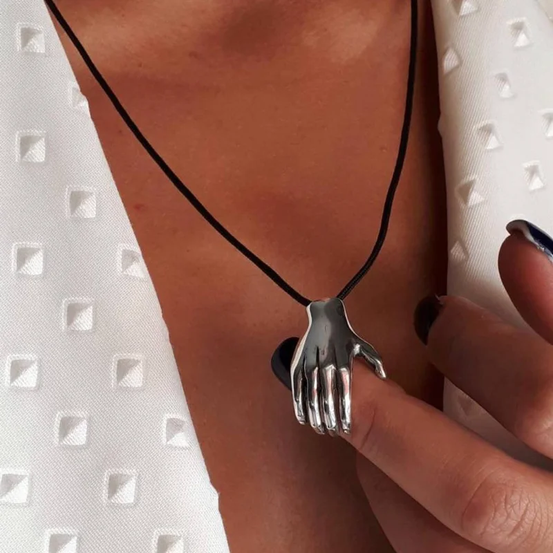 New 2021 Creative Fashion Hands Hug Necklace Pendant Punk Style Choker Necklace Party Jewelry Gift
New 2021 Creative Fashion Hands Hug Necklace Pendant Punk Style Choker Necklace Party Jewelry Gift