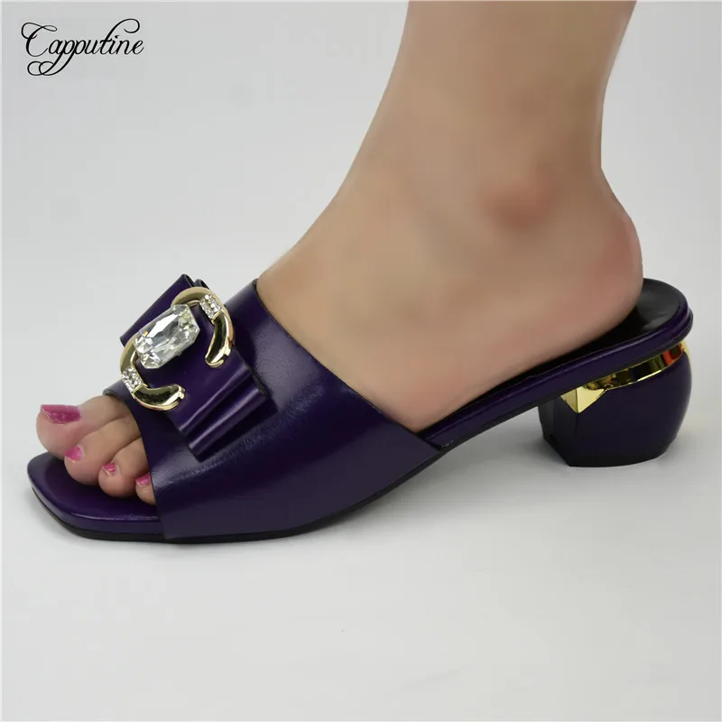 

Красивые фиолетовые босоножки и сумка в африканском стиле; Женские туфли на высоком каблуке, обувь для вечерние 86-7 Высота каблука 5,5 см