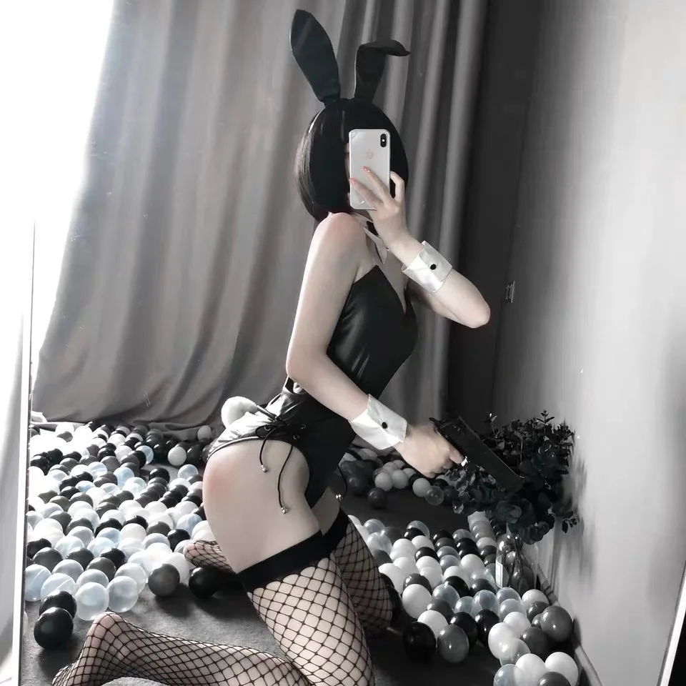Japanese Sexy Cute Bunny Girl Faux Leather Material Rabbit Woman Set Show Kawaii Rabbit Cosplay Sexy Costumes Lingerie Bodysuit
Japanese Sexy Cute Bunny Girl Faux Leather Material Rabbit Woman Set Show Kawaii Rabbit Cosplay Sexy Costumes Lingerie Bodysuit