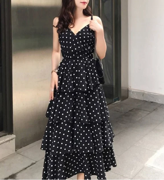 Polka Dot Halter Cake 2022 Spring and Summer New Slim Suspender V-neck Chiffon Dress Female S-XL
Polka Dot Halter Cake 2022 Spring and Summer New Slim Suspender V-neck Chiffon Dress Female S-XL