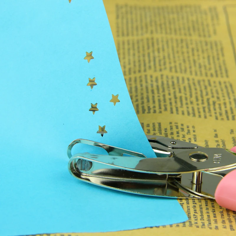 Hand Held Pink Metal Paper Hole Punch Heart Circle Shape Single Hole for Scrapbook Notebook Greeting Cards Puncher Hand Tool
Hand Held Pink Metal Paper Hole Punch Heart Circle Shape Single Hole for Scrapbook Notebook Greeting Cards Puncher Hand Tool
