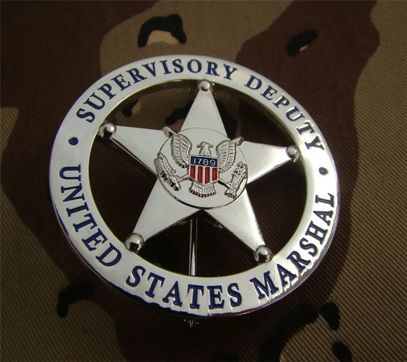 Obsolete United States Metal Badge US MARSHAL Supervisory Deputy Round Badge Silver/Golden Uniform Cosplay Badge Collection 
Obsolete United States Metal Badge US MARSHAL Supervisory Deputy Round Badge Silver/Golden Uniform Cosplay Badge Collection