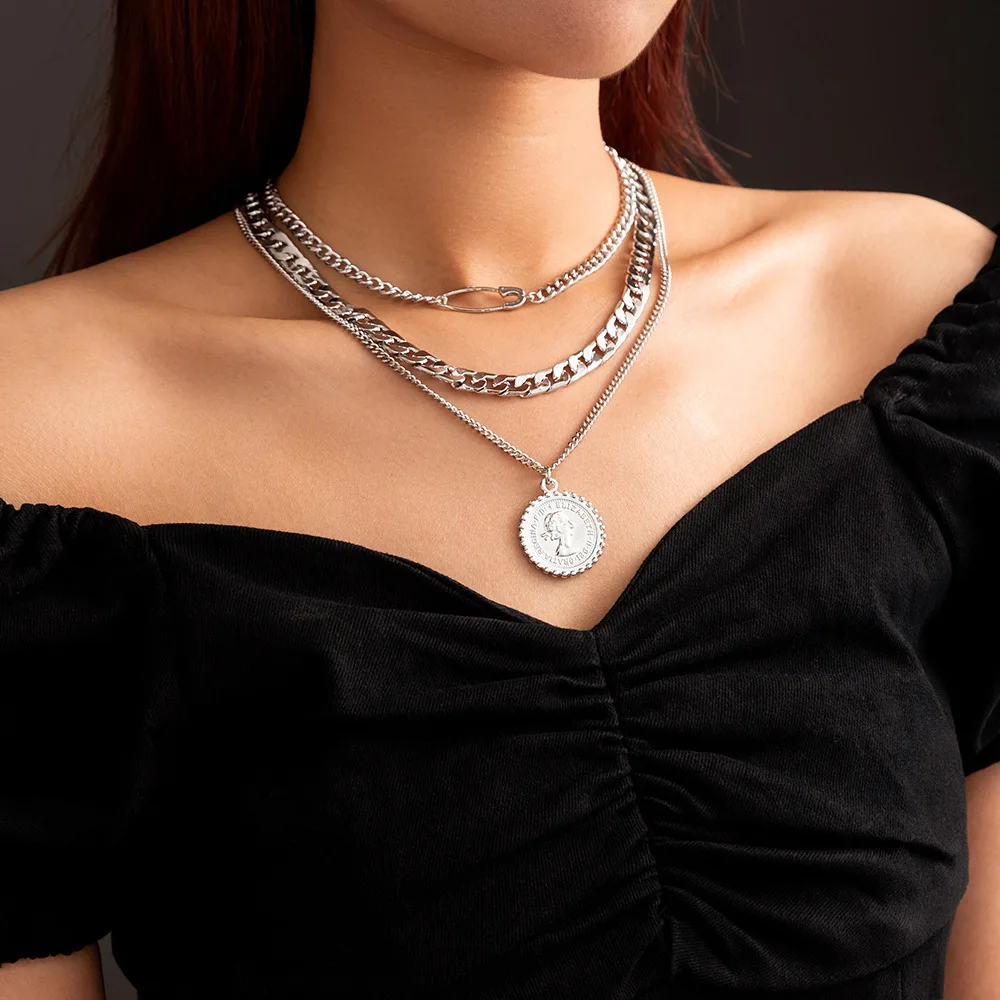 Classic Fashion Multilayer Chain Ladies Choker Necklace Geometric Metal Portrait Disc Pin Statement Necklace Jewelry For Women
Classic Fashion Multilayer Chain Ladies Choker Necklace Geometric Metal Portrait Disc Pin Statement Necklace Jewelry For Women