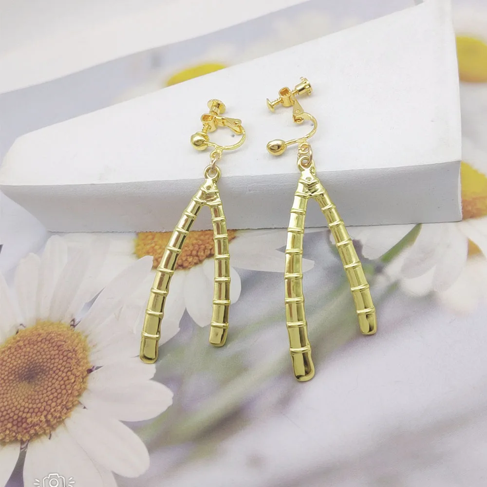 Tokyo Revengers Earrings Cartoon Figure Cosplay Half Trim Earrings for Women Fashion Jewelry Accessories Christmas Gifts
Tokyo Revengers Earrings Cartoon Figure Cosplay Half Trim Earrings for Women Fashion Jewelry Accessories Christmas Gifts