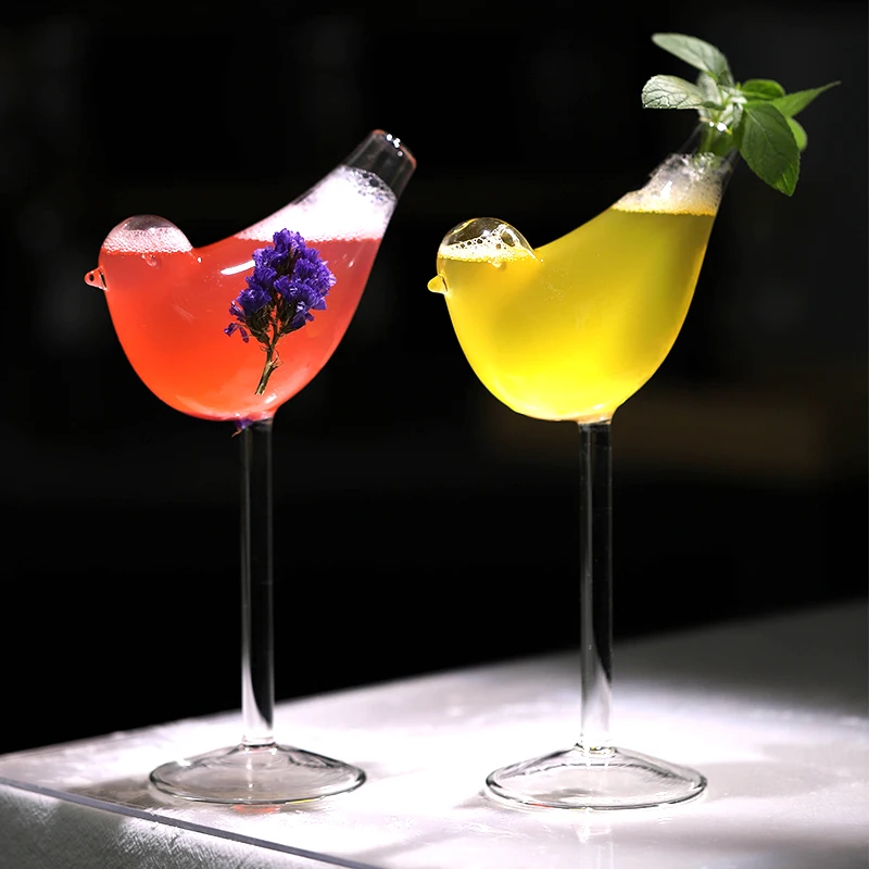 Creativity Cute Wine Glass Goblet Modern Simple Wedding Cocktail Glass Glass Cup Bicchieri Vino Barware Accessories DI50JB
Creativity Cute Wine Glass Goblet Modern Simple Wedding Cocktail Glass Glass Cup Bicchieri Vino Barware Accessories DI50JB