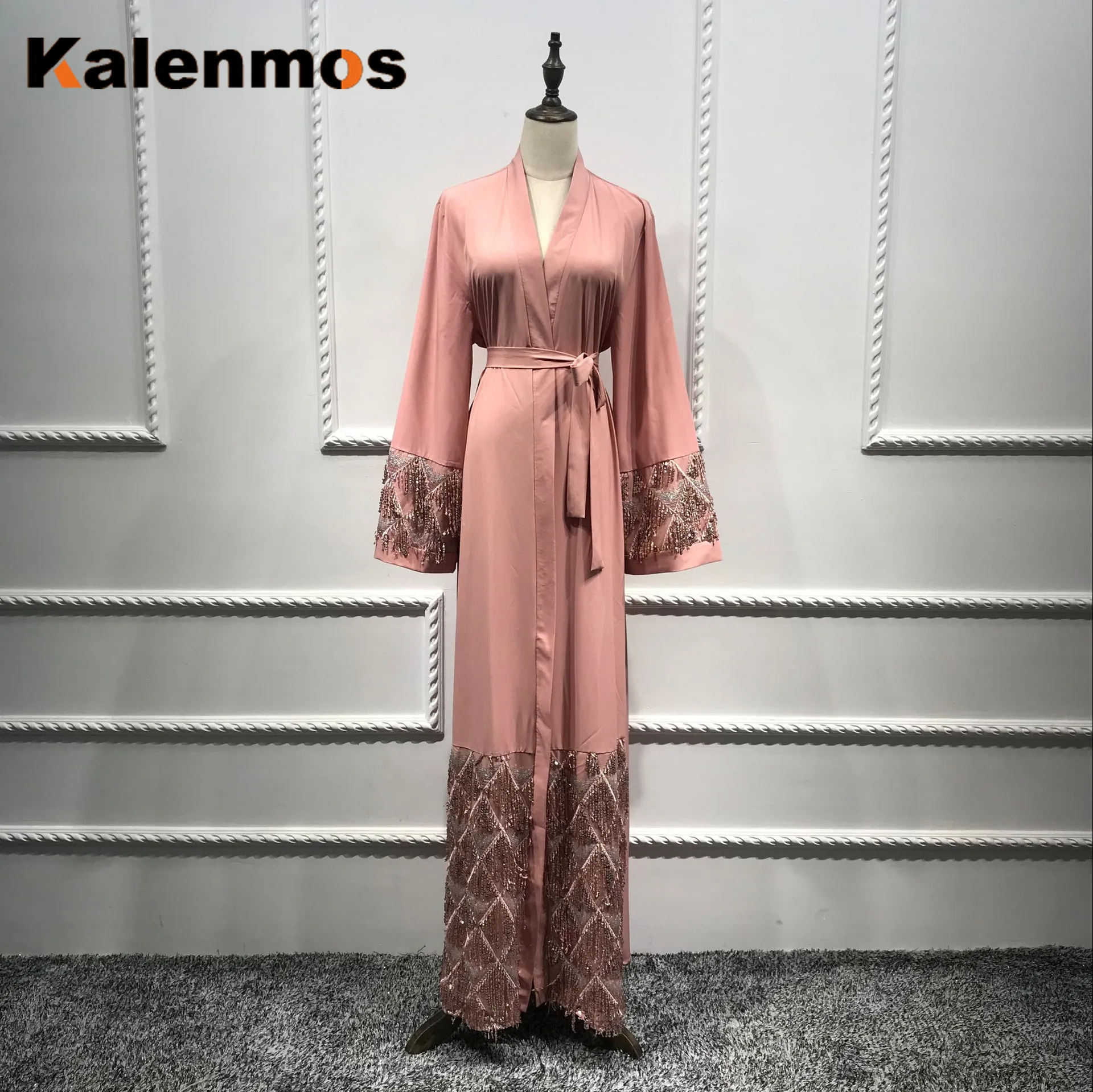Muslim Dubai Arab Women Dress Sequins Lace Lace-up Abaya Cardigan Dress Kaftan Long Robe Islamic Ramadan Prayer Vestidos Dresses
Muslim Dubai Arab Women Dress Sequins Lace Lace-up Abaya Cardigan Dress Kaftan Long Robe Islamic Ramadan Prayer Vestidos Dresses