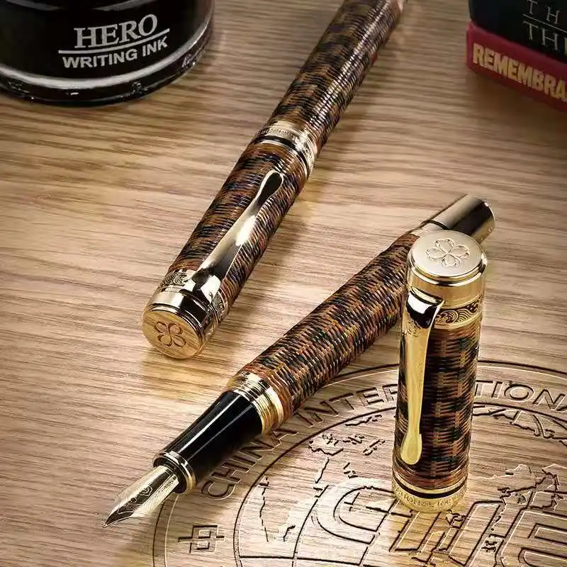 Ручка перьевая Hero H671, бамбуковое плетение, чернильное перо F, конвертер наконечников, канцелярские принадлежности, подарок для офиса
Ручка перьевая Hero H671, бамбуковое плетение, чернильное перо F, конвертер наконечников, канцелярские принадлежности, подарок для офиса