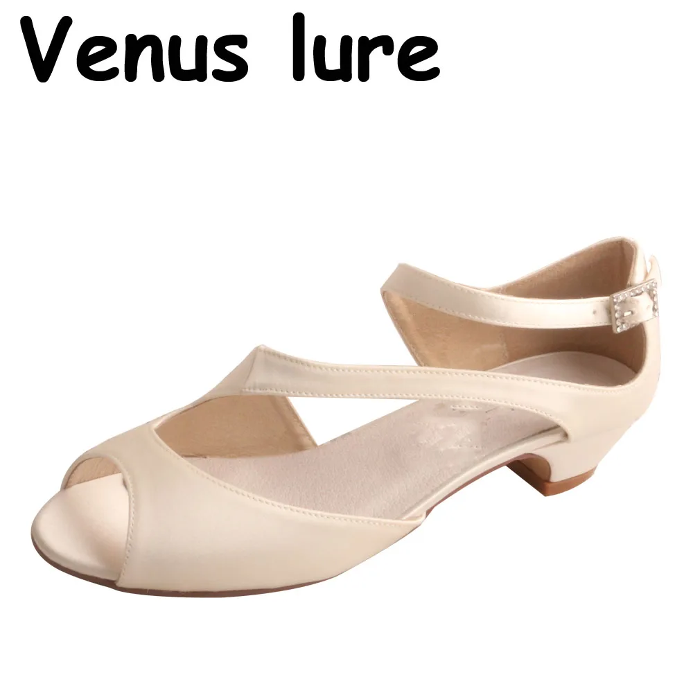 Venus lure Open Toe Bridal Wedding Shoes Women Low Party Satin Size 11
Venus lure Open Toe Bridal Wedding Shoes Women Low Party Satin Size 11