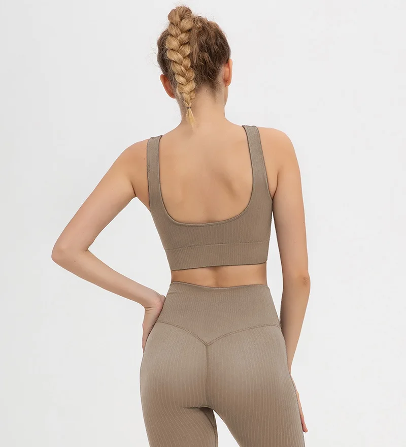 Pretty leggings crop top bra beauty two piece yoga set professional sports running seamless fitness workout clothes woman pants
Pretty leggings crop top bra beauty two piece yoga set professional sports running seamless fitness workout clothes woman pants