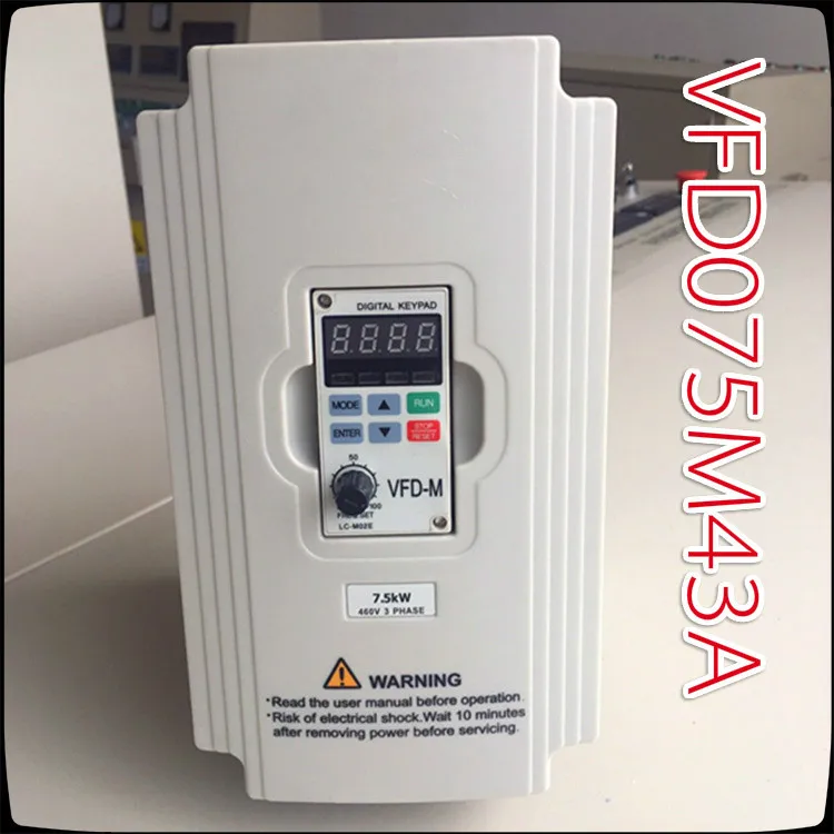 7.5KW 380V VFD075M43A Delta Inverter 3 Phase 380V Rated 18 A 100% New 7500W VFD Series Invertor Variable Speed AC Motor Drive
7.5KW 380V VFD075M43A Delta Inverter 3 Phase 380V Rated 18 A 100% New 7500W VFD Series Invertor Variable Speed AC Motor Drive
