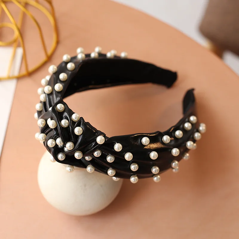 Europe and the United States Women New Wide-Breasted Bead Bright Surface Headband Bead Pressure Hair Pearl Hair Band Accessories
Europe and the United States Women New Wide-Breasted Bead Bright Surface Headband Bead Pressure Hair Pearl Hair Band Accessories
