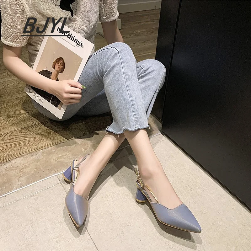2021 summer new high-heeled Baotou pointed toe fashion sandals women's thick heel buckle mid-heel temperament single shoes
2021 summer new high-heeled Baotou pointed toe fashion sandals women's thick heel buckle mid-heel temperament single shoes