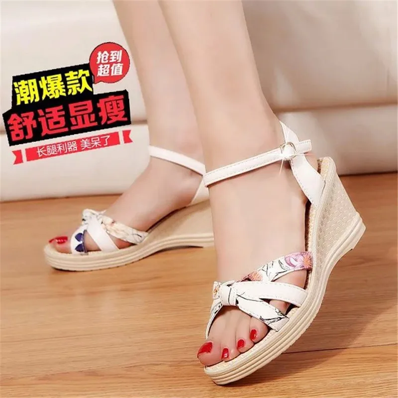 Women Sandals 2019 Platform Sandals Wedges Shoes For Women Heels Summer Shoes PU Leather Wedge Heels Sequin Sandals
Women Sandals 2019 Platform Sandals Wedges Shoes For Women Heels Summer Shoes PU Leather Wedge Heels Sequin Sandals