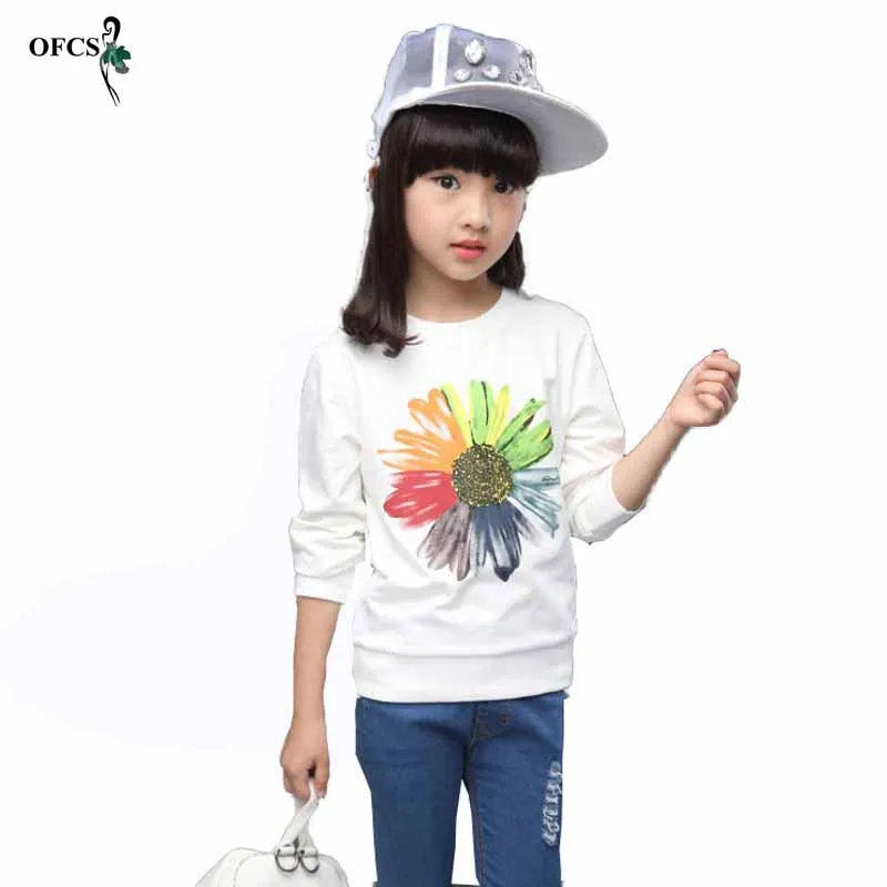 Фото Детская трикотажная футболка с длинным рукавом и принтом - купить