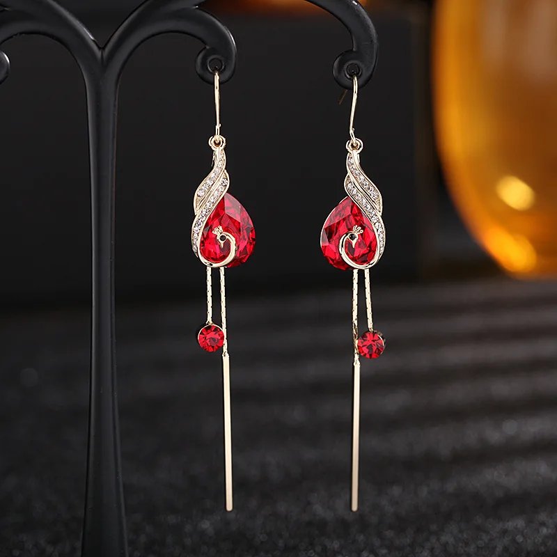 New Fashion Quality Temperament Phoenix Tassel Long Earrings Red CrystalTassel Drop Earrings For Women Lady Gift Daily Banquet
New Fashion Quality Temperament Phoenix Tassel Long Earrings Red CrystalTassel Drop Earrings For Women Lady Gift Daily Banquet