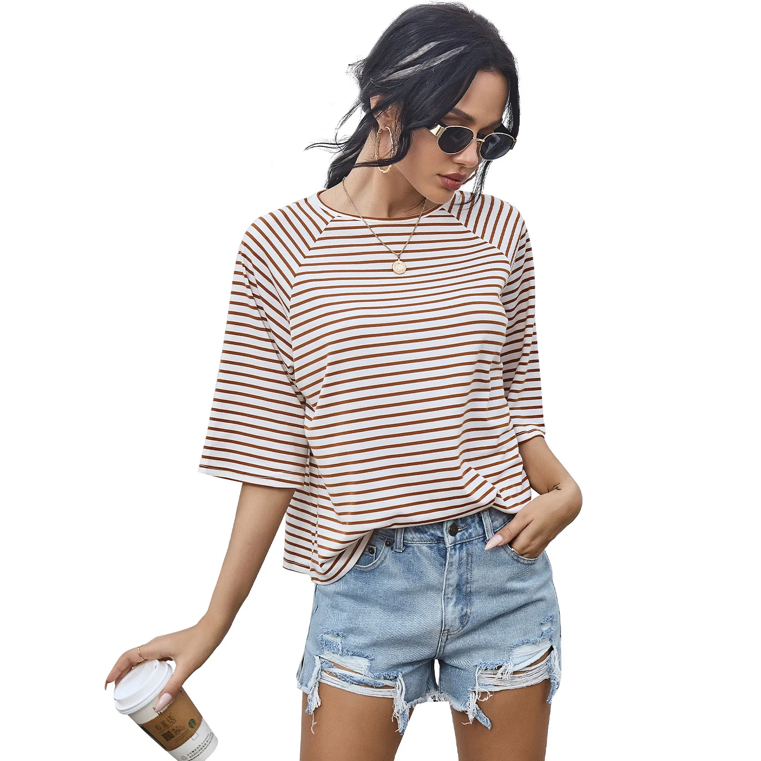 Summer 2021 Loose Waist Woman Tshirts Feminina Striped Graphic Tee Vintage O-neck Short Sleeve Shirts for Women Free Shipping
Summer 2021 Loose Waist Woman Tshirts Feminina Striped Graphic Tee Vintage O-neck Short Sleeve Shirts for Women Free Shipping