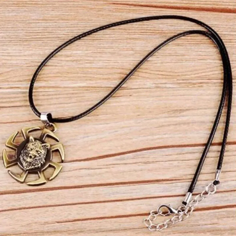 Fashion Retro Round Pendant Necklaces Pendants Wolf Head Wind Wheel Necklace Men Jewelry Leather Rope Necklace Chain
Fashion Retro Round Pendant Necklaces Pendants Wolf Head Wind Wheel Necklace Men Jewelry Leather Rope Necklace Chain