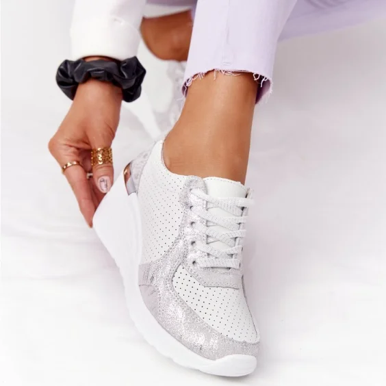 Women's New Vulcanized Shoes Lace-Up Sneakers Wedges Females Sports Shoes Outdoor Platform Non-slip Wear-resistant Walking Shoes
Women's New Vulcanized Shoes Lace-Up Sneakers Wedges Females Sports Shoes Outdoor Platform Non-slip Wear-resistant Walking Shoes