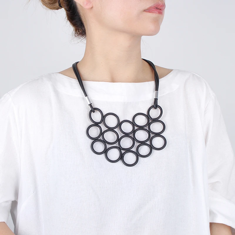 YD&YDBZ Polycyclic Rubber Choker Necklaces For Women Punk Style Big Pendant Necklace Handmade Jewelry Accessories Sweater Chain
YD&YDBZ Polycyclic Rubber Choker Necklaces For Women Punk Style Big Pendant Necklace Handmade Jewelry Accessories Sweater Chain