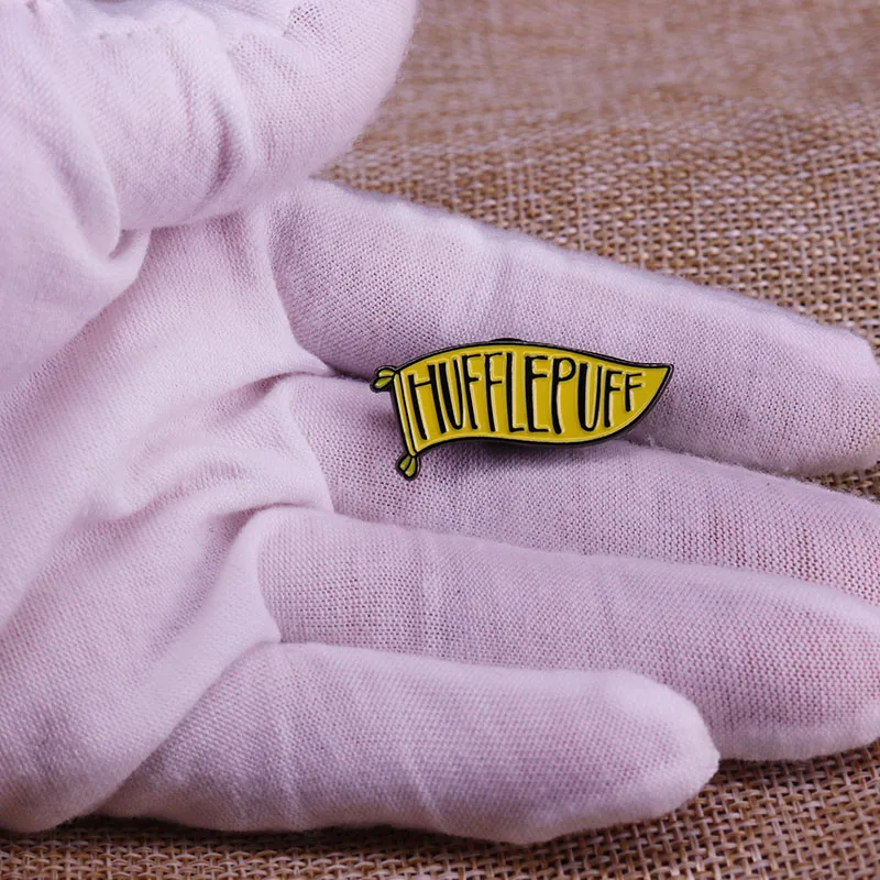 Hufflepuff эмалированная булавка желтая брошь для пальто свитер значок шарфа|Броши| |