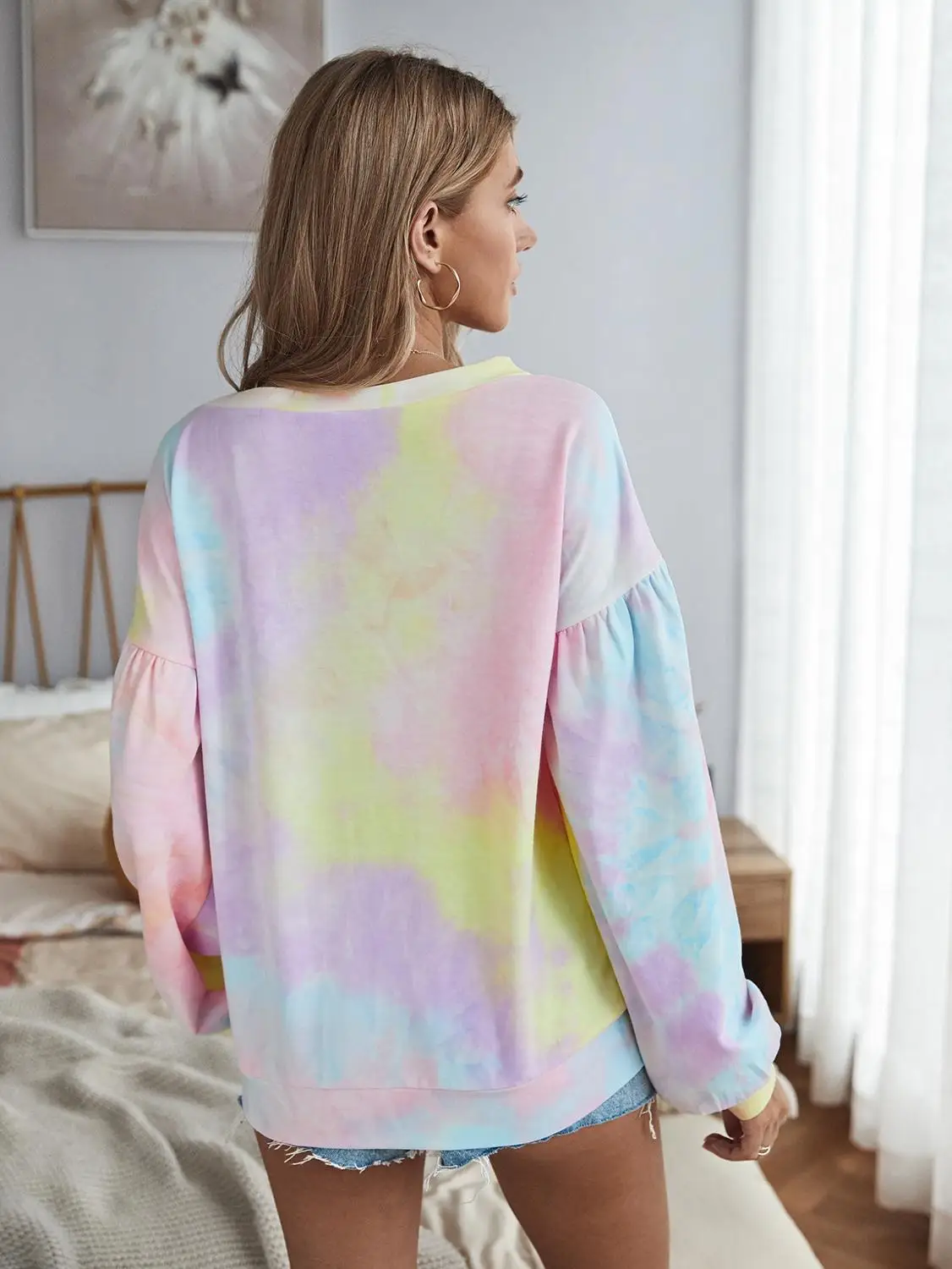 Casual Tie-dye Print O-neck Long Sleeve T-shirt Top Women Loose Korean Clothes Pullover Tee Autumn Winter New Elegant Streetwear
Casual Tie-dye Print O-neck Long Sleeve T-shirt Top Women Loose Korean Clothes Pullover Tee Autumn Winter New Elegant Streetwear