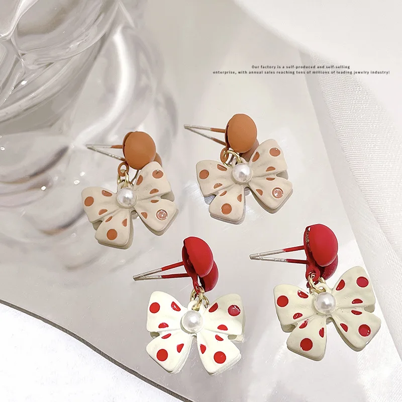 Korean Trendy Earrings for Women 2021 Girl Polka Dot Bow Knot Beautiful Earring Simple Temperament Wild Personality New Earrings
Korean Trendy Earrings for Women 2021 Girl Polka Dot Bow Knot Beautiful Earring Simple Temperament Wild Personality New Earrings