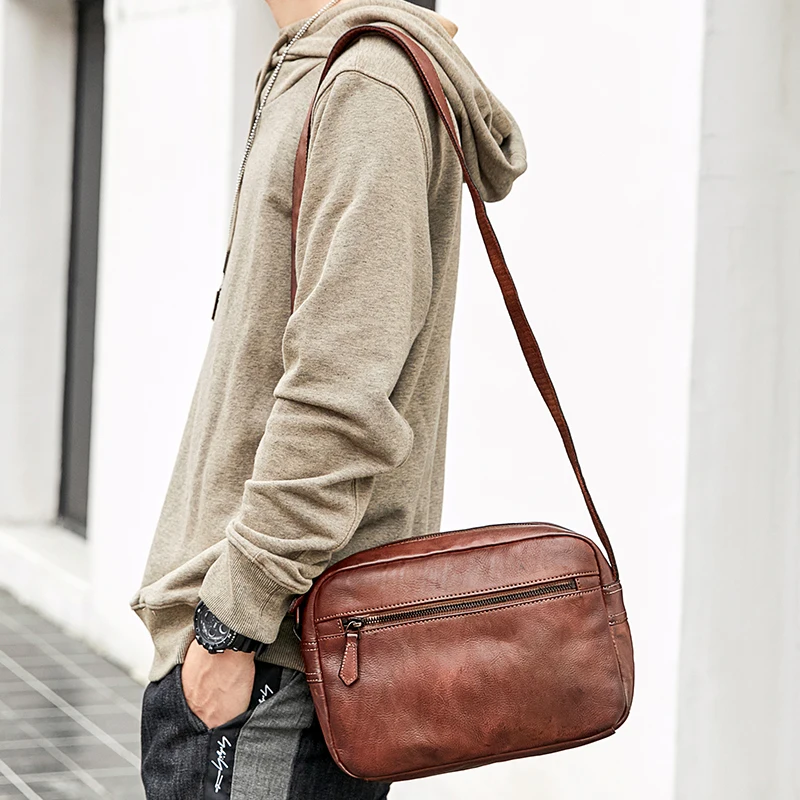 Modern design pure cowhide unisex crossbody single shoulder bag 
Modern design pure cowhide unisex crossbody single shoulder bag