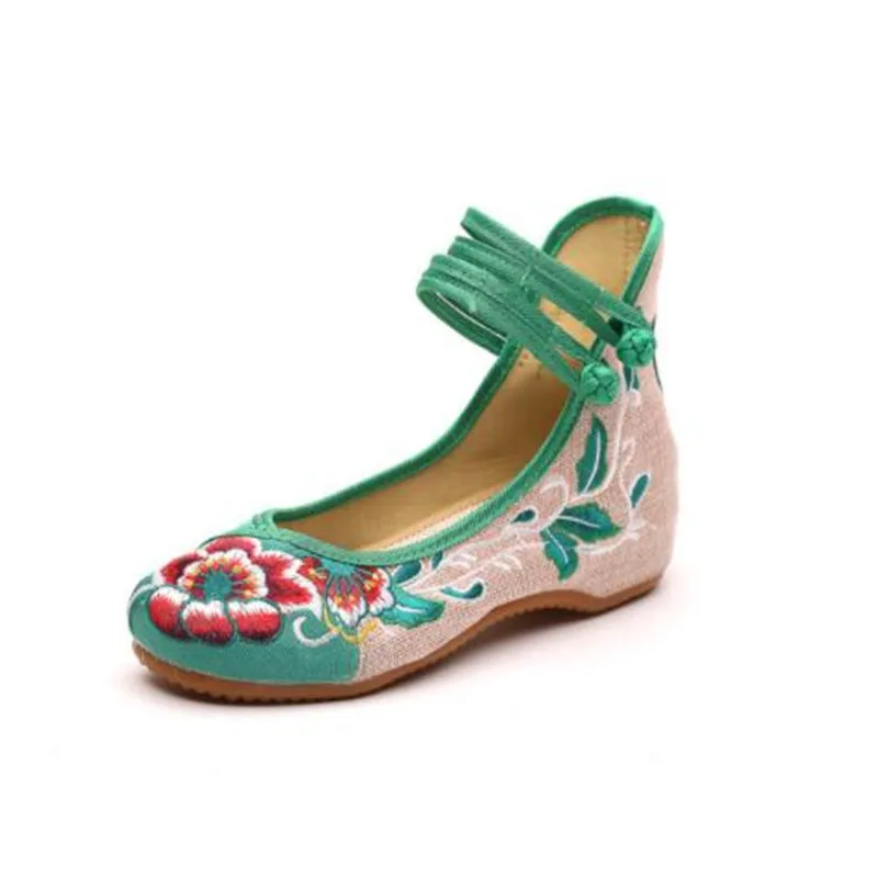 Wholesale Ladies Veowalk Handmade Shoes Old Beijing Walking Shoes Women's Chinese Embroidered Slides Female Designer Pumps Shoes
Wholesale Ladies Veowalk Handmade Shoes Old Beijing Walking Shoes Women's Chinese Embroidered Slides Female Designer Pumps Shoes
