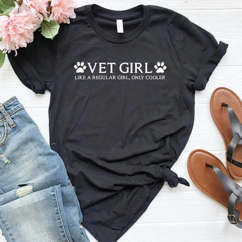 Vet Girl Like A Regular Girl Only Cooler Dog Cat Paw Kawaii Tshirt Cotton Casual O Neck Women Shirts Harajuku Short Sleeve Tees
Vet Girl Like A Regular Girl Only Cooler Dog Cat Paw Kawaii Tshirt Cotton Casual O Neck Women Shirts Harajuku Short Sleeve Tees
