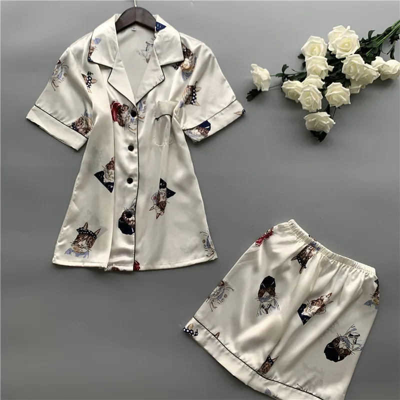 Pajama woman silk short-sleeved two-piece suit thin Korean version loose sexy home wear summer ice silk pajamas пижам
Pajama woman silk short-sleeved two-piece suit thin Korean version loose sexy home wear summer ice silk pajamas пижам