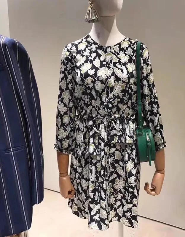 dress French marigold elegant floral 03 crepe DE chine mulberry silk dress
dress French marigold elegant floral 03 crepe DE chine mulberry silk dress