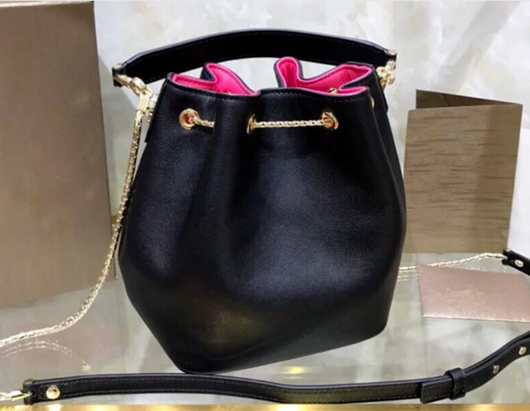 2021 new fashion bucket bag chain female bag leather messenger shoulder handbag women's net red female leather bag
2021 new fashion bucket bag chain female bag leather messenger shoulder handbag women's net red female leather bag