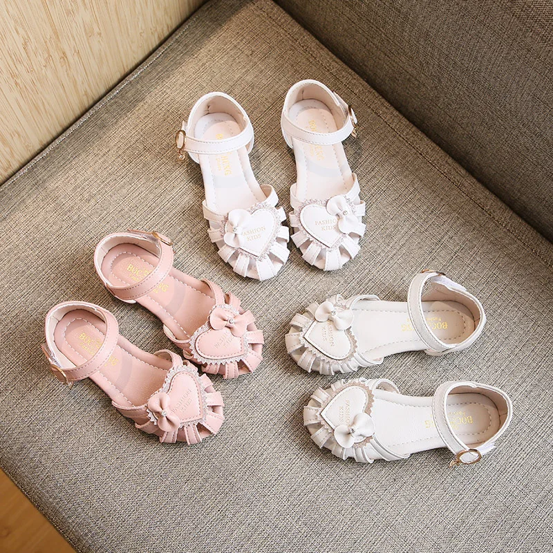 2021 Summer New Girls' Sandals Baby Shoes Korean Children's Beach Shoes Love Hollow Sandals Fashion
2021 Summer New Girls' Sandals Baby Shoes Korean Children's Beach Shoes Love Hollow Sandals Fashion